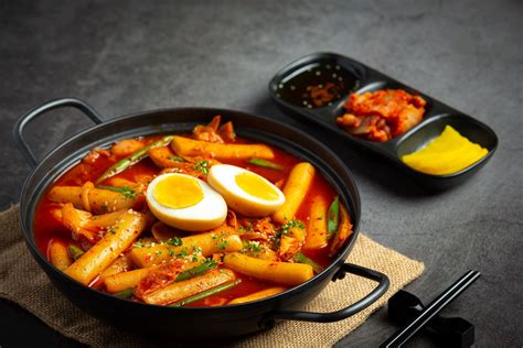 떡볶이 레시피: 달콤함과 매콤함의 조화를 찾아서